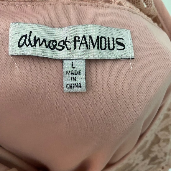 Women’s Pale Pink Shirt Dress with Lace Detail Size Large - Picture 5 of 5